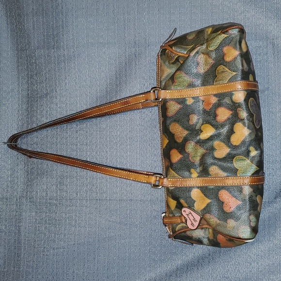 Dooney & Bourke scribble heart purse with RARE Rainbow zipper - Picture 1 of 8